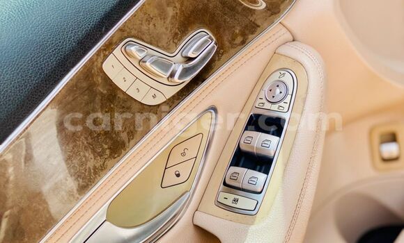 Buy Used Mercedes‒Benz 300–Series White Car in Niamey in Niamey Buy Used Mercedes‒Benz 300–Series White Car in Niamey in Niamey