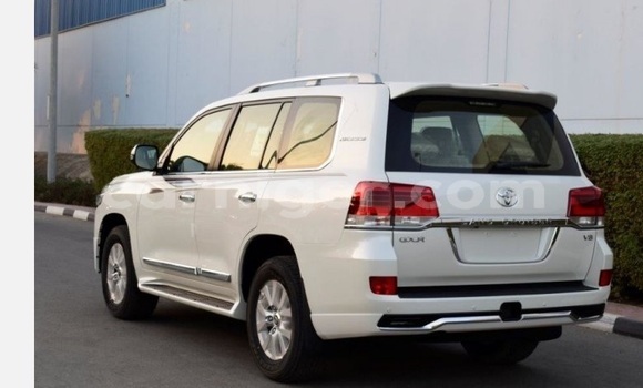 اشتري مستعمل Toyota Land Cruiser White سيارة في نيامي في نيامي اشتري مستعمل Toyota Land Cruiser White سيارة في نيامي في نيامي