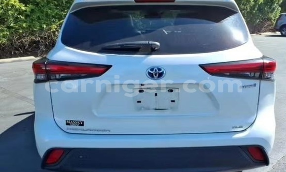 اشتري مستعمل Toyota Highlander White سيارة في نيامي في نيامي اشتري مستعمل Toyota Highlander White سيارة في نيامي في نيامي