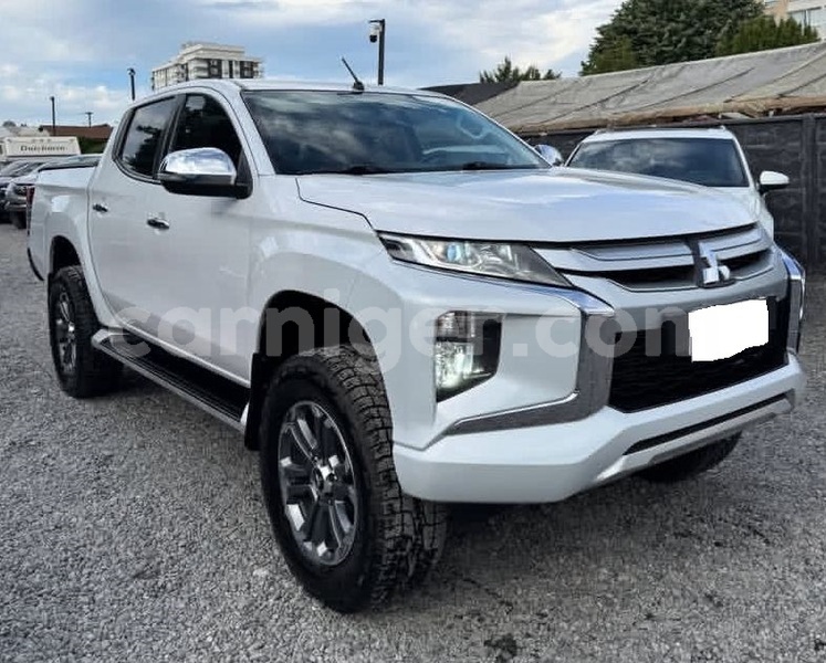 Big with watermark mitsubishi l200 niamey niamey 8542