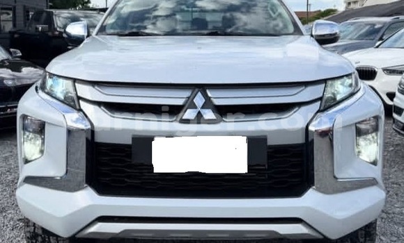 اشتري مستعمل Mitsubishi L200 White سيارة في نيامي في نيامي اشتري مستعمل Mitsubishi L200 White سيارة في نيامي في نيامي