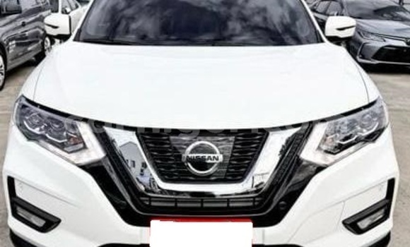 اشتري مستعمل Nissan X–Trail White سيارة في نيامي في نيامي اشتري مستعمل Nissan X–Trail White سيارة في نيامي في نيامي