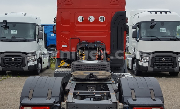 Buy Used Renault TRM 10000 Red Truck in Aguie in Maradi Buy Used Renault TRM 10000 Red Truck in Aguie in Maradi