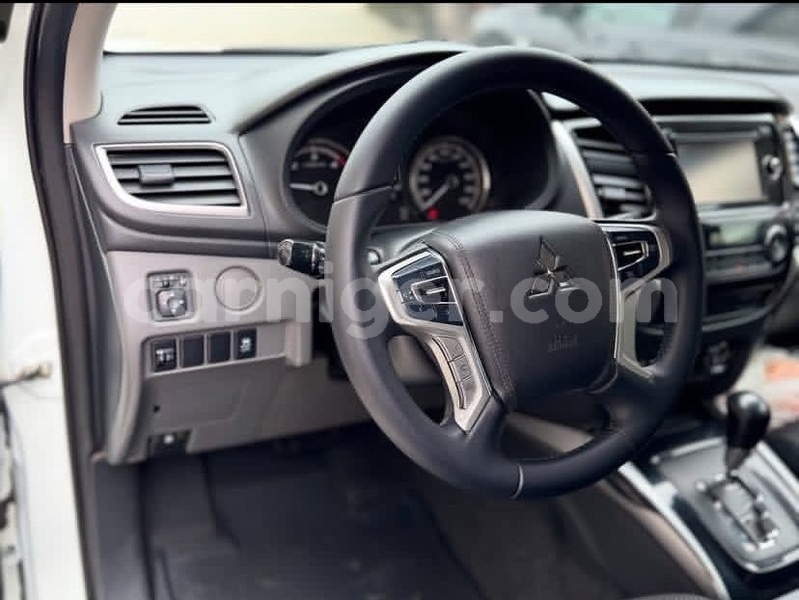 Big with watermark mitsubishi l200 niamey niamey 8548