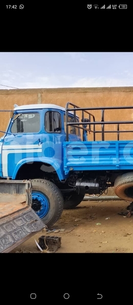 Big with watermark renault 10 niamey niamey 8552