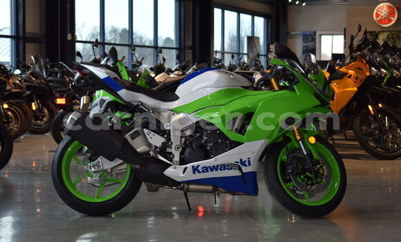 Buy New Yamaha TMAX Black Bike in Birnin Gaouré in Dosso Buy New Yamaha TMAX Black Bike in Birnin Gaouré in Dosso