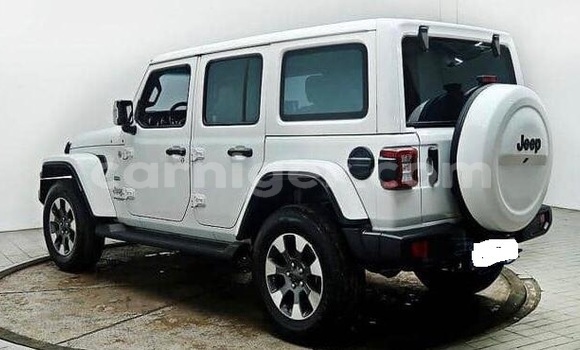 Acheter Occasion Voiture Jeep Wrangler Blanc à Niamey, Niamey Acheter Occasion Voiture Jeep Wrangler Blanc à Niamey, Niamey