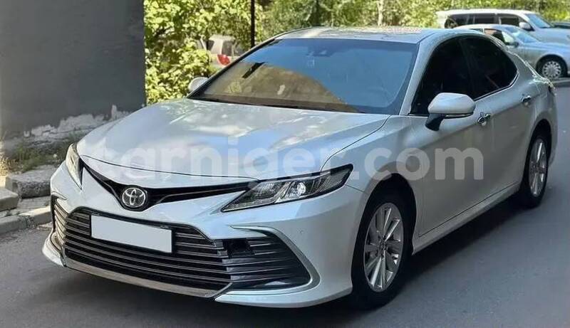 Big with watermark toyota camry niamey niamey 8556
