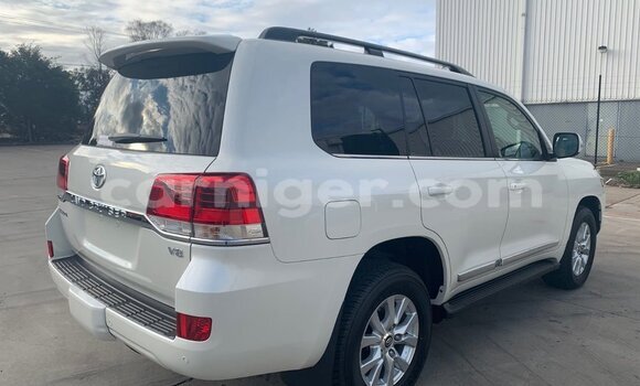اشتري مستعمل Toyota Land Cruiser White سيارة في نيامي في نيامي اشتري مستعمل Toyota Land Cruiser White سيارة في نيامي في نيامي