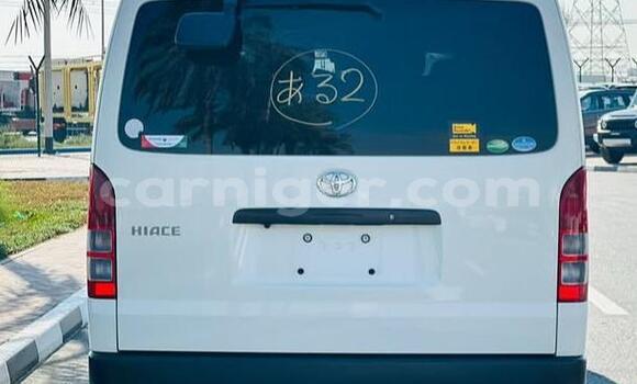 Acheter Occasion Voiture Toyota Hiace Blanc à Niamey, Niamey Acheter Occasion Voiture Toyota Hiace Blanc à Niamey, Niamey
