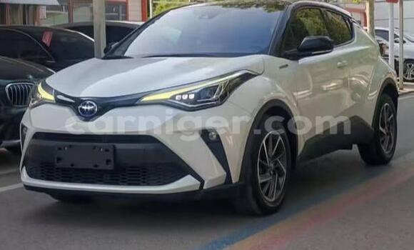 Acheter Occasion Voiture Toyota C-HR Blanc à Niamey, Niamey