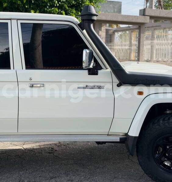 Big with watermark toyota land cruiser niamey niamey 8561