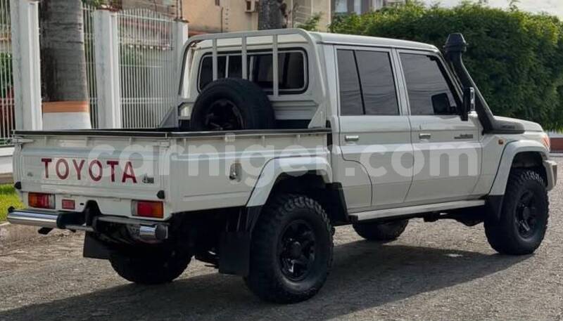 Big with watermark toyota land cruiser niamey niamey 8561