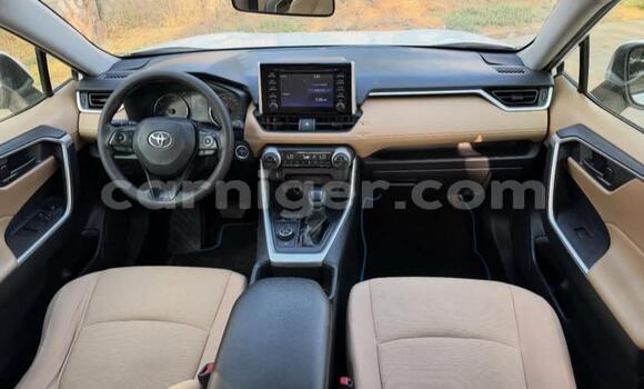 اشتري مستعمل Toyota RAV4 White سيارة في نيامي في نيامي اشتري مستعمل Toyota RAV4 White سيارة في نيامي في نيامي