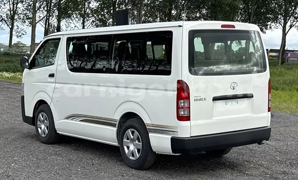 Acheter Occasion Voiture Toyota Hiace Blanc à Import - Dubai, Agadez Acheter Occasion Voiture Toyota Hiace Blanc à Import - Dubai, Agadez