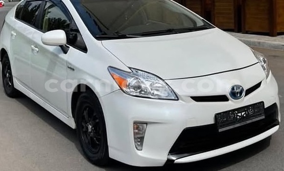 Acheter Occasion Voiture Toyota Prius Blanc à Niamey, Niamey