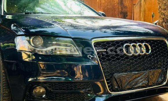 Sayi Na hannu Audi A4 Black Mota in Niamey a Niamey Sayi Na hannu Audi A4 Black Mota in Niamey a Niamey