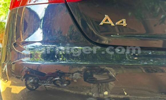 Sayi Na hannu Audi A4 Black Mota in Niamey a Niamey Sayi Na hannu Audi A4 Black Mota in Niamey a Niamey