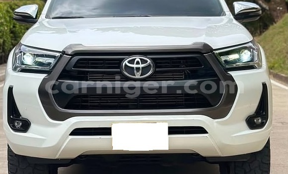 Acheter Occasion Voiture Toyota Hilux Blanc à Niamey, Niamey Acheter Occasion Voiture Toyota Hilux Blanc à Niamey, Niamey