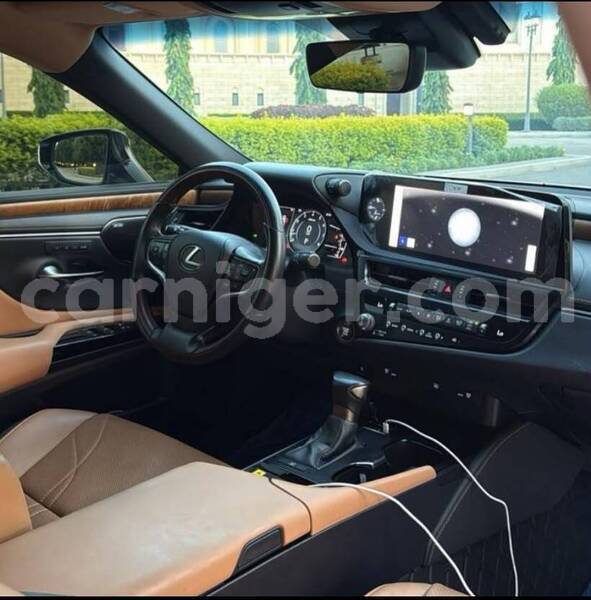 Big with watermark lexus es niamey niamey 8590