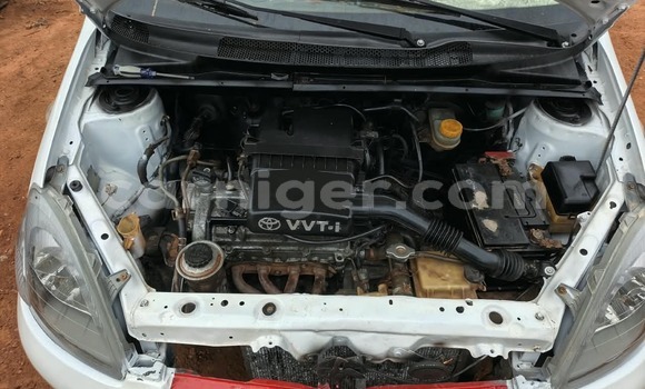 Buy Used Toyota Yaris White Car in Niamey in Niamey Buy Used Toyota Yaris White Car in Niamey in Niamey