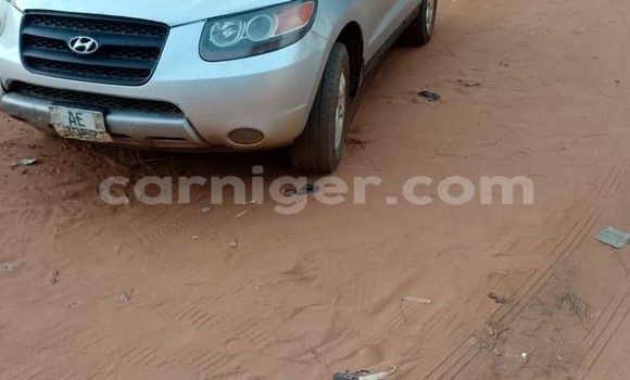 Buy Used Hyundai Santa Fe Beige Car in Niamey in Niamey Buy Used Hyundai Santa Fe Beige Car in Niamey in Niamey