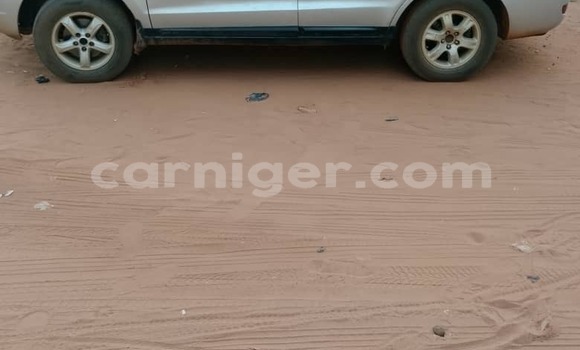 Buy Used Hyundai Santa Fe Beige Car in Niamey in Niamey Buy Used Hyundai Santa Fe Beige Car in Niamey in Niamey