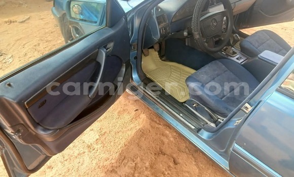 Buy Used Mercedes‒Benz C–Class Blue Car in Niamey in Niamey Buy Used Mercedes‒Benz C–Class Blue Car in Niamey in Niamey